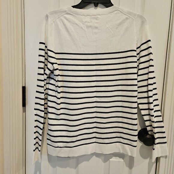 J. Crew Teddie Sweater Navy/White Striped w/ Hearts Size M Pull Over Like New - Picture 5 of 6
